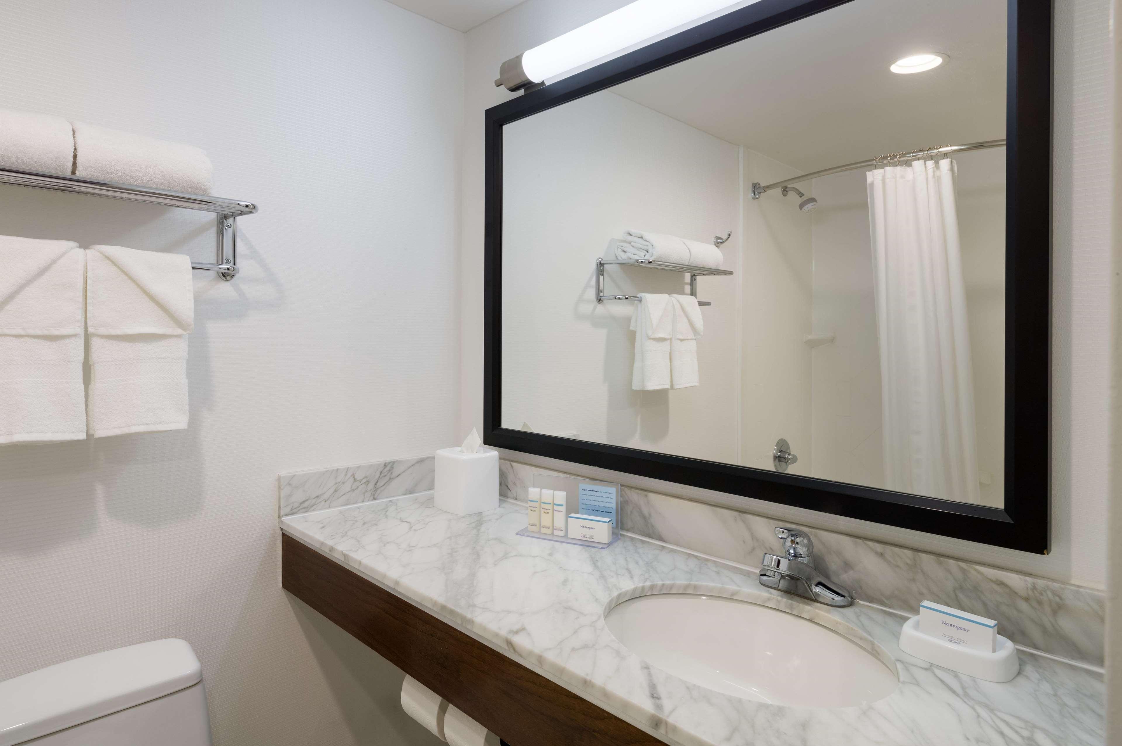 Hampton Inn Seaport Financial District Нью-Йорк Екстер'єр фото
