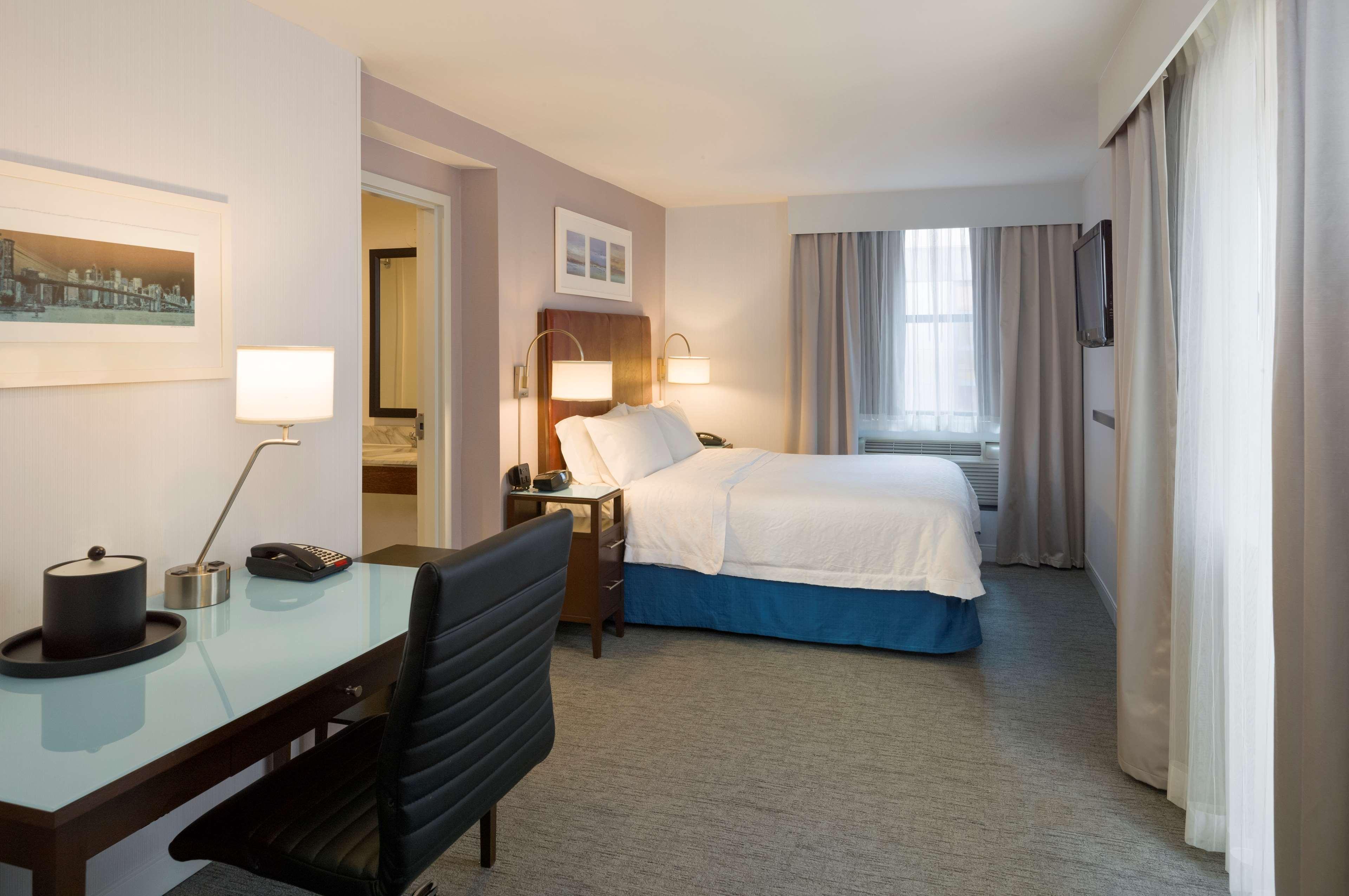 Hampton Inn Seaport Financial District Нью-Йорк Екстер'єр фото