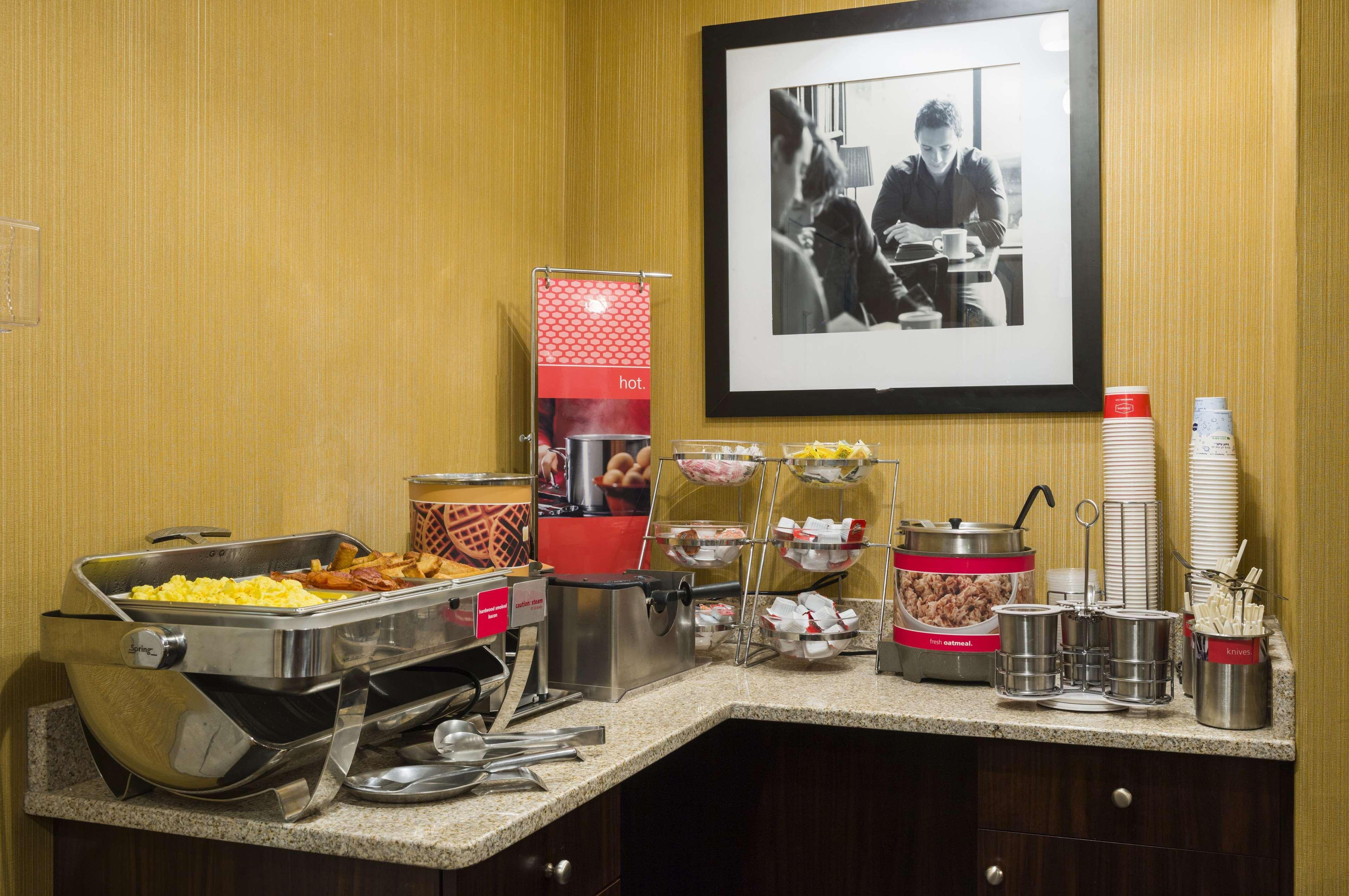 Hampton Inn Seaport Financial District Нью-Йорк Екстер'єр фото