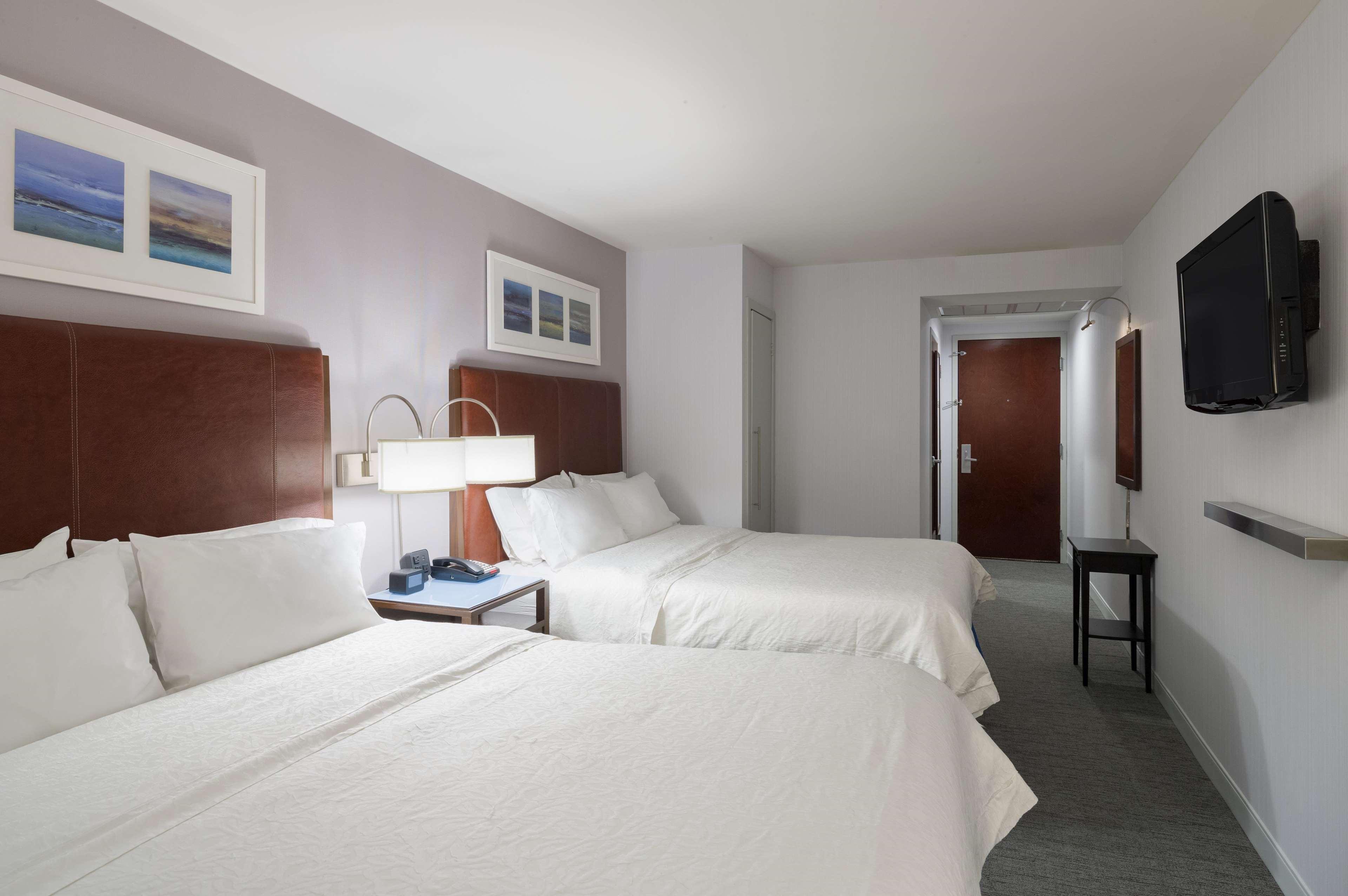 Hampton Inn Seaport Financial District Нью-Йорк Екстер'єр фото