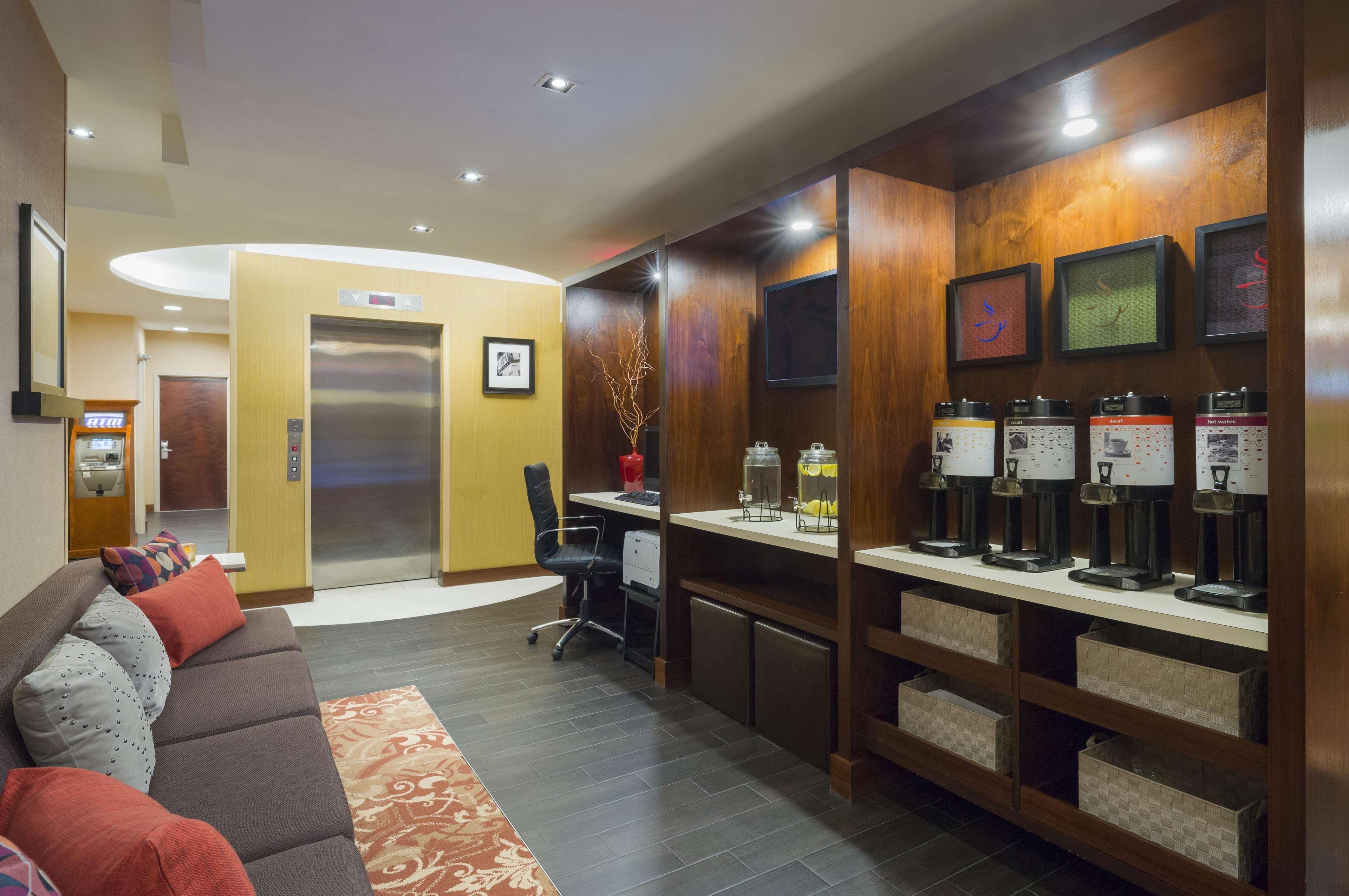 Hampton Inn Seaport Financial District Нью-Йорк Екстер'єр фото