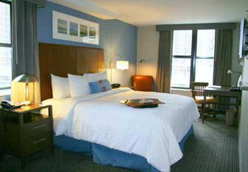 Hampton Inn Seaport Financial District Нью-Йорк Номер фото