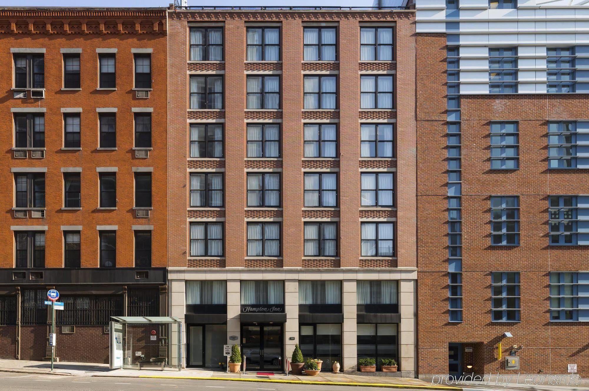 Hampton Inn Seaport Financial District Нью-Йорк Екстер'єр фото